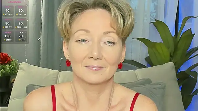 Snapshot of AkexandraFix chatting on 02-02-26, 01:54 AkexandraFix online show from 02-02-26, 01:54