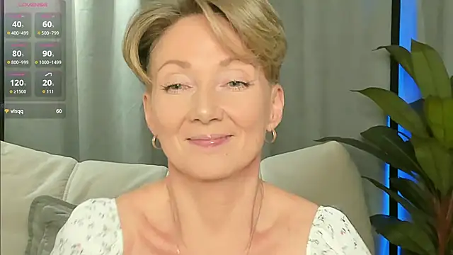 Snapshot of AkexandraFix chatting on 03-02-26, 02:02 AkexandraFix online show from 03-02-26, 02:02