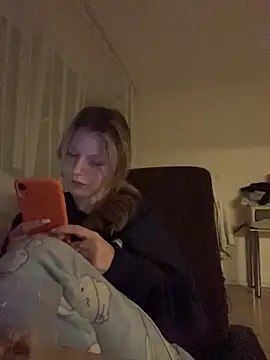 MaryHiggins online show from 03-11-26, 12:38