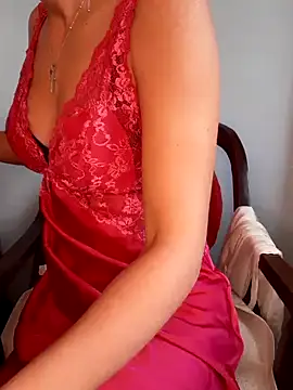 Snapshot of megan2021 chatting on 12-11-24, 01:17 megan2021 online show from 12-11-24, 01:17