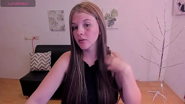 MillySandlerr online show from 12-24-24, 04:33