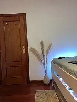 Snapshot of redheaddoll22 chatting on 01-11-25, 02:25 redheaddoll22 online show from 01-11-25, 02:25