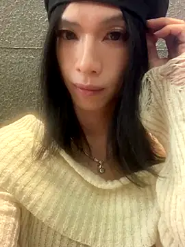 Snapshot of CrytinaSissyCrossdress chatting on 10-04-25, 10:35 CrytinaSissyCrossdress online show from 10-04-25, 10:35