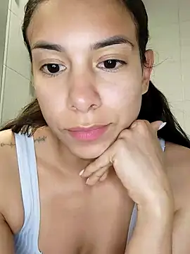 Angelinalombardi  online show from 11-06-25, 12:22