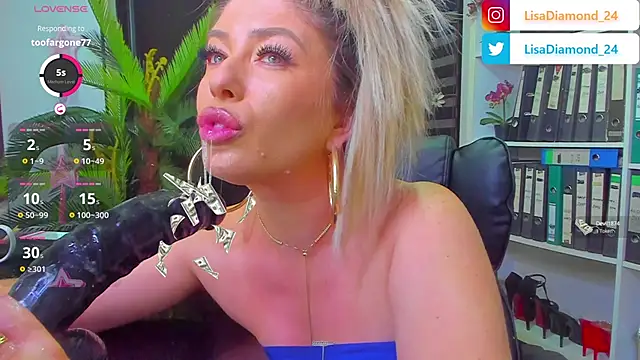 Snapshot of lisa2018 chatting on 01-07-25, 03:14 lisa2018 online show from 01-07-25, 03:14