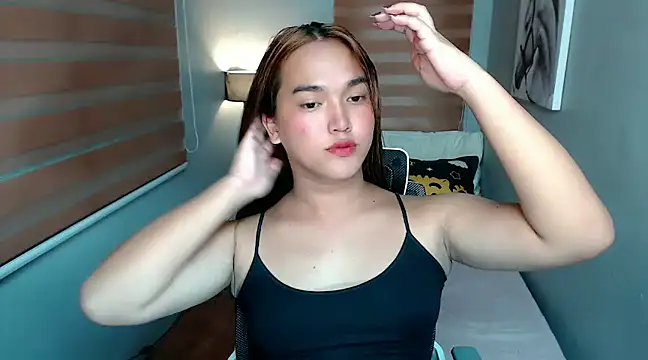 MoaningKylie online show from 12-13-24, 10:08