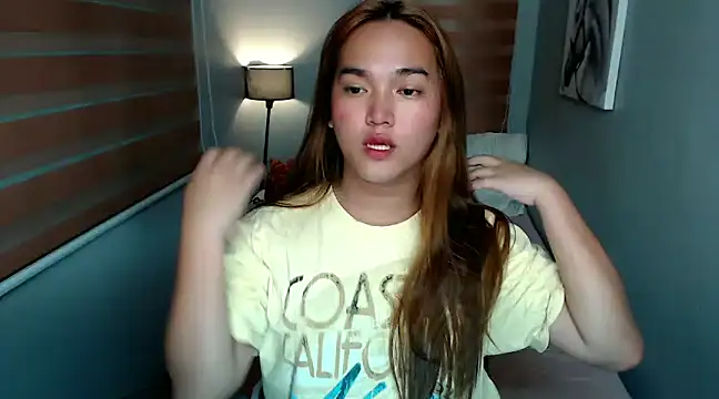 MoaningKylie online show from 12-17-24, 04:56