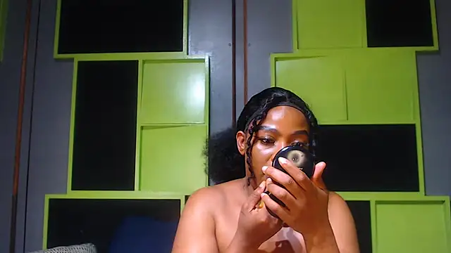 Snapshot of SexyAssDivaxxx chatting on 10-13-25, 04:34 SexyAssDivaxxx online show from 10-13-25, 04:34