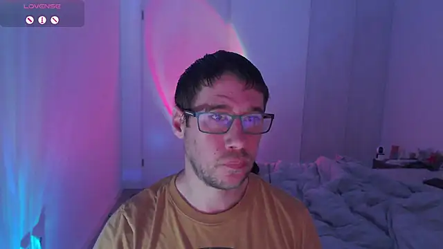 Thomas Mrd online show from 11-08-25, 02:23