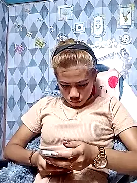 Snapshot of Cutie_body11 chatting on 12-04-24, 09:18 Cutie body11 online show from 12-04-24, 09:18