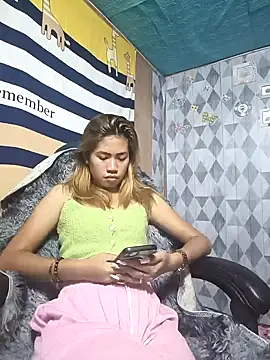 Snapshot of Cutie_body11 chatting on 01-29-25, 03:54 Cutie body11 online show from 01-29-25, 03:54