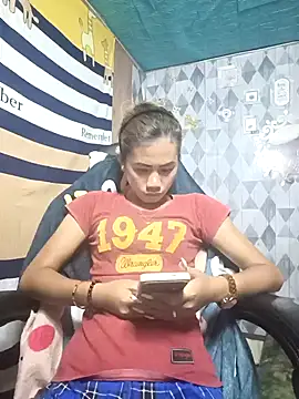 Snapshot of Cutie_body11 chatting on 02-03-25, 12:36 Cutie body11 online show from 02-03-25, 12:36