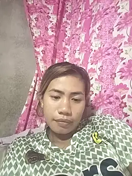 Snapshot of Cutie_body11 chatting on 02-12-25, 01:59 Cutie body11 online show from 02-12-25, 01:59