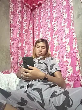 Snapshot of Cutie_body11 chatting on 02-21-25, 06:29 Cutie body11 online show from 02-21-25, 06:29