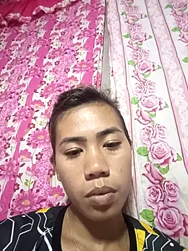 Snapshot of Cutie_body11 chatting on 03-12-25, 12:26 Cutie body11 online show from 03-12-25, 12:26