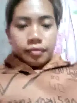 Snapshot of Cutie_body11 chatting on 03-20-25, 11:56 Cutie body11 online show from 03-20-25, 11:56