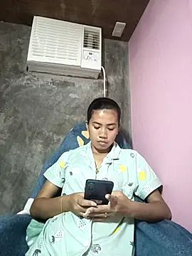 Snapshot of Cutie_body11 chatting on 10-06-25, 01:36 Cutie body11 online show from 10-06-25, 01:36