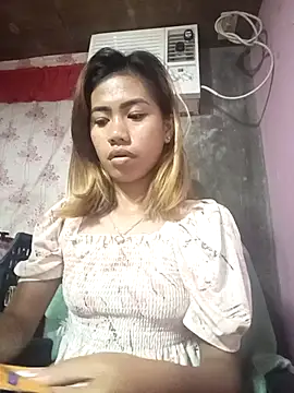 Snapshot of Cutie_body11 chatting on 10-19-25, 07:42 Cutie body11 online show from 10-19-25, 07:42