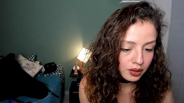 Cassandra Caiin online show from 12-13-24, 09:09