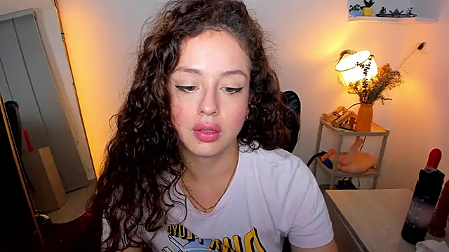 Cassandra Caiin online show from 12-14-25, 03:12