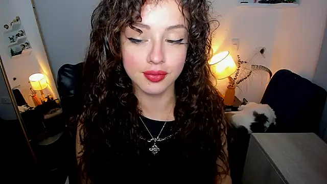 Cassandra Caiin online show from 03-23-26, 06:50