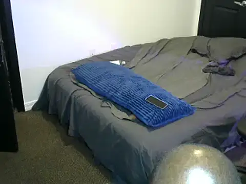 realninafame online show from 12-23-24, 01:18