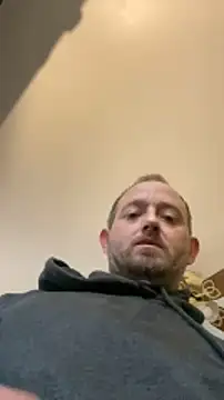 Snapshot of smokeymt420 chatting on 01-21-25, 04:58 smokeymt420 online show from 01-21-25, 04:58