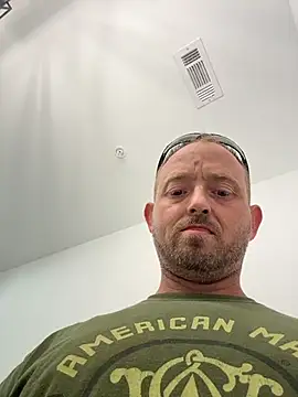 Snapshot of smokeymt420 chatting on 09-16-25, 03:29 smokeymt420 online show from 09-16-25, 03:29