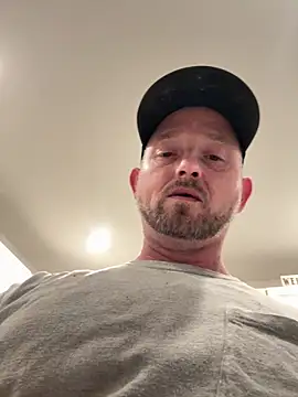 Snapshot of smokeymt420 chatting on 09-24-25, 05:00 smokeymt420 online show from 09-24-25, 05:00