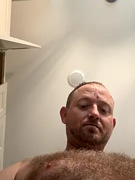 Snapshot of smokeymt420 chatting on 10-06-25, 07:00 smokeymt420 online show from 10-06-25, 07:00