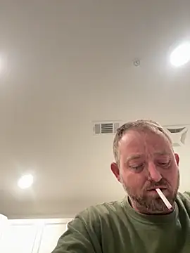 Snapshot of smokeymt420 chatting on 10-23-25, 03:50 smokeymt420 online show from 10-23-25, 03:50