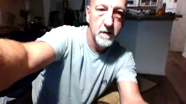 Yankeedave420 online show from 01-06-25, 04:36