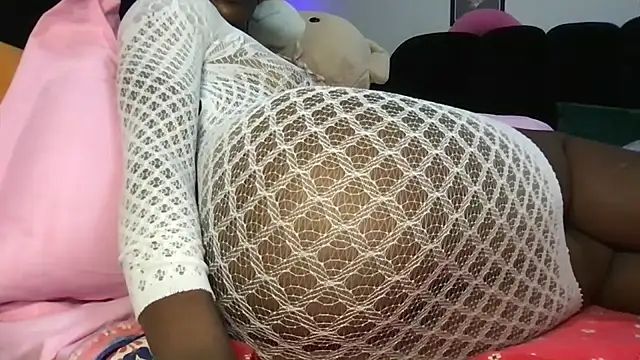 choco petite online show from 02-26-26, 04:00