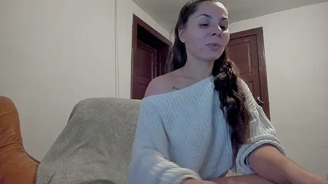 Snapshot of EasyAcee chatting on 10-14-25, 04:41 EasyAcee online show from 10-14-25, 04:41