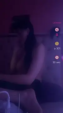 Flossy Vettie online show from 10-25-25, 12:40