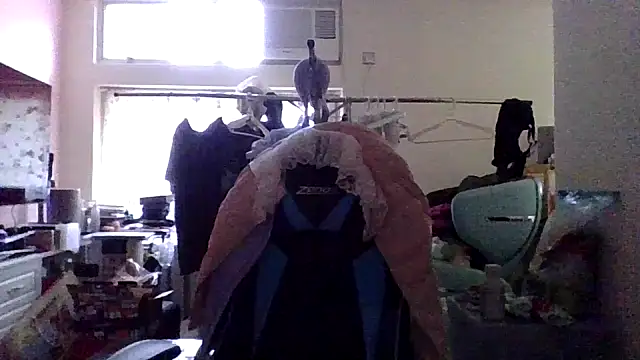 Snapshot of charlie_xdd chatting on 03-08-25, 09:39 charlie xdd online show from 03-08-25, 09:39