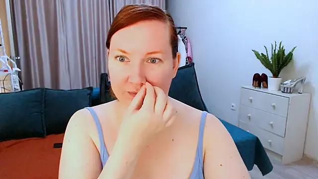 GoddessLara online show from 09-10-25, 02:11