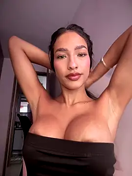 DulceLenns online show from 11-04-25, 07:35