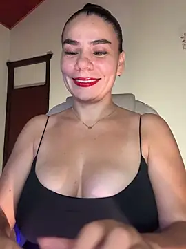 MeganDupont online show from 01-04-25, 02:25