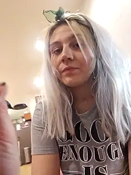 ScarletCallings420 online show from 12-21-24, 05:36