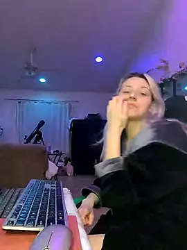 ScarletCallings420 online show from 01-24-25, 03:55