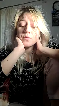 ScarletCallings420 online show from 02-28-25, 06:09