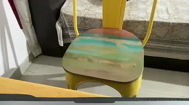 Snapshot of Greekartsguru chatting on 02-06-25, 07:07 Greekartsguru online show from 02-06-25, 07:07