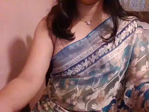 Snapshot of Pinky_4 chatting on 11-02-25, 02:03 Pinky 4 online show from 11-02-25, 02:03