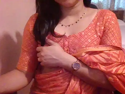 Snapshot of Pinky_4 chatting on 11-04-25, 10:47 Pinky 4 online show from 11-04-25, 10:47