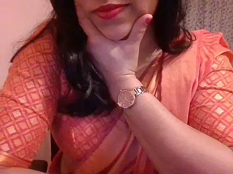 Snapshot of Pinky_4 chatting on 11-29-25, 10:13 Pinky 4 online show from 11-29-25, 10:13