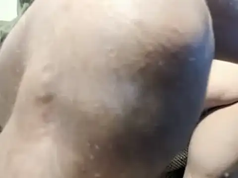 Snapshot of drm4ple3 chatting on 10-20-25, 12:00 drm4ple3 online show from 10-20-25, 12:00