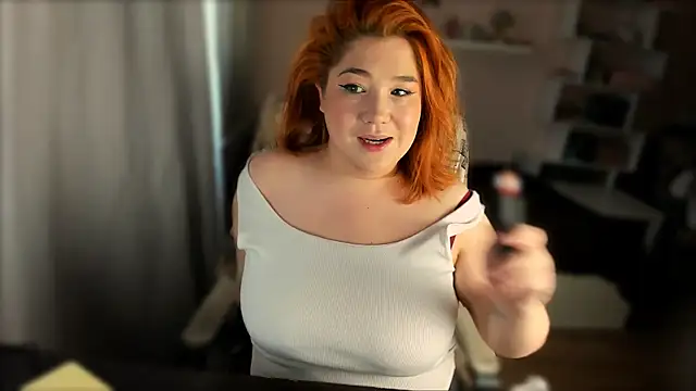 Snapshot of Vi-Vixen chatting on 02-04-26, 11:38 Vi-Vixen online show from 02-04-26, 11:38