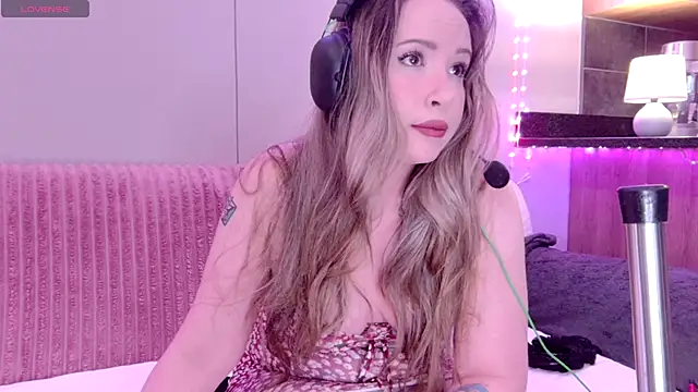 ScarletCarnal online show from 10-25-25, 08:47