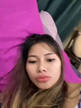 Snapshot of pinay6969 chatting on 01-25-25, 12:05 pinay6969 online show from 01-25-25, 12:05